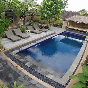 Lucky Family *** Ubud